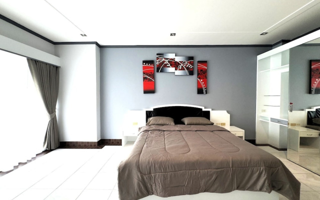 Sea View Studio - Jomtien Beachfront - View Talay 8