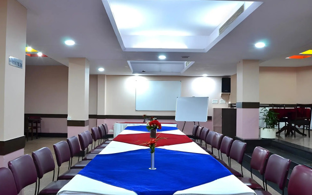 Hotel Tourist Deluxe