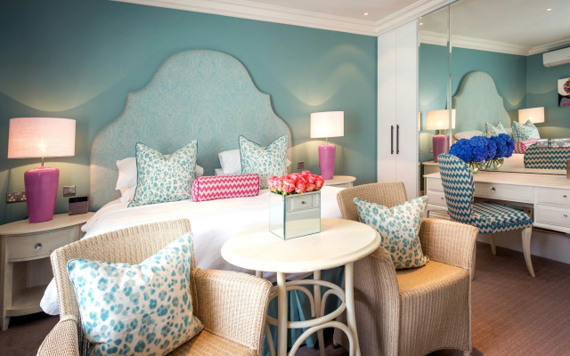 Roslin Beach Hotel