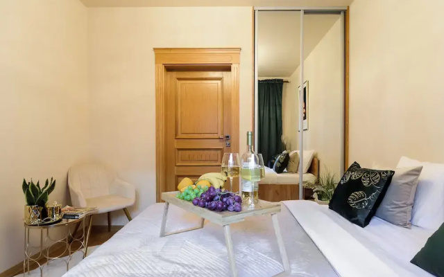 Lumina 4-room apart in Mennica Residence