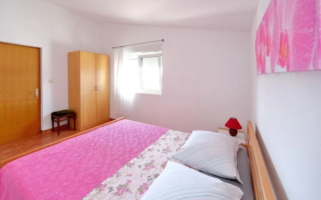 Aleksandra - 10 m From sea - A1 Lijevi