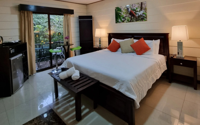 Calathea Lodge Monteverde