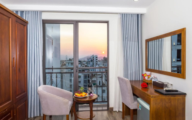 Royal Charm Hotel