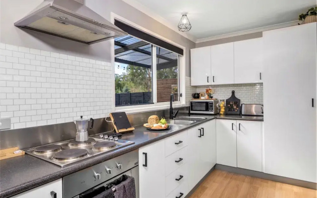 Three Beaches - Chic Eco Home Tasmania
