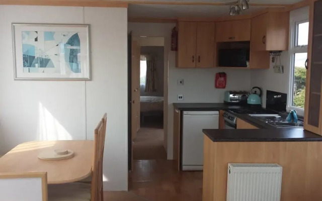 Caravan With Lakeview