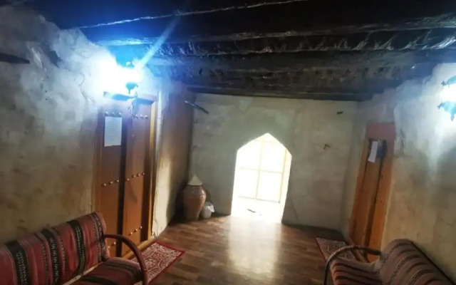 Misfah Old House