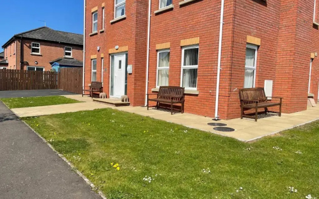 The Grove, Portrush (Sleeps 14) 6 bedrooms.