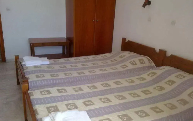 Yiannis Apartments