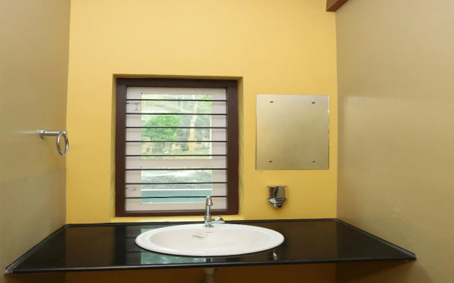 OYO 10387 Edakkal Holiday Home