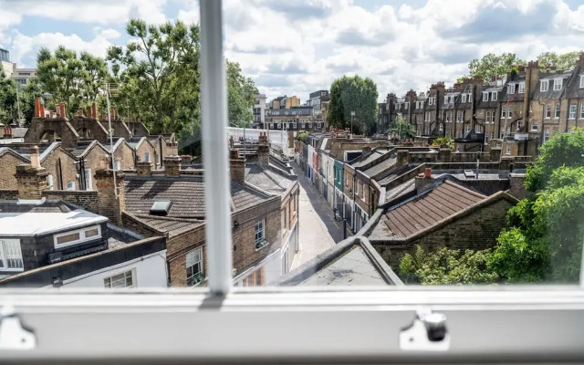 Impressive and Gorgeous Kensington Family Home