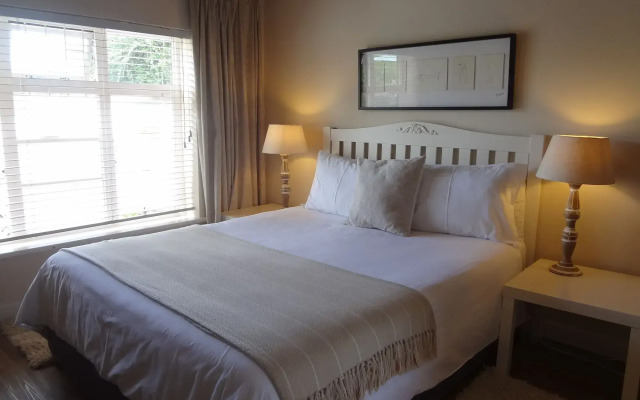 Walker Bay Manor