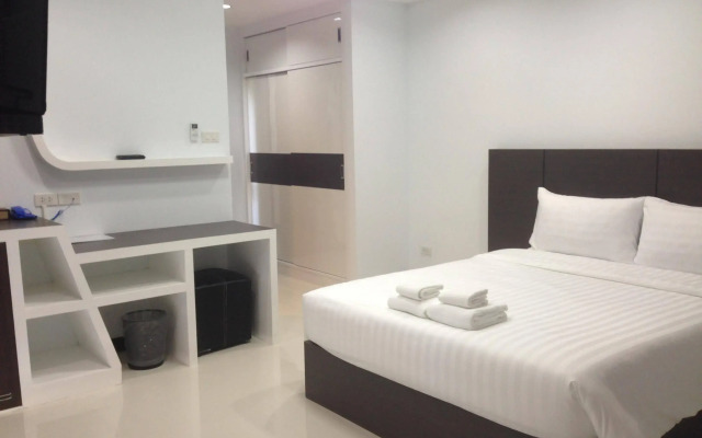 Praiyanan Place Hotel