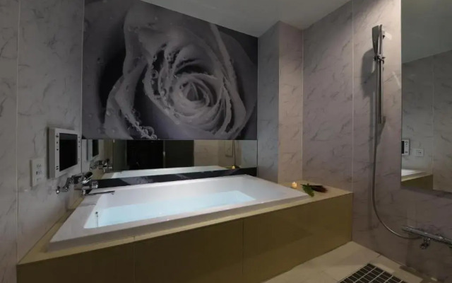 HOTEL ZEN sennichimae - Adults Only