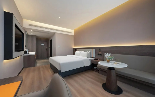 World Hotel  Jinan CBD MixC Branch