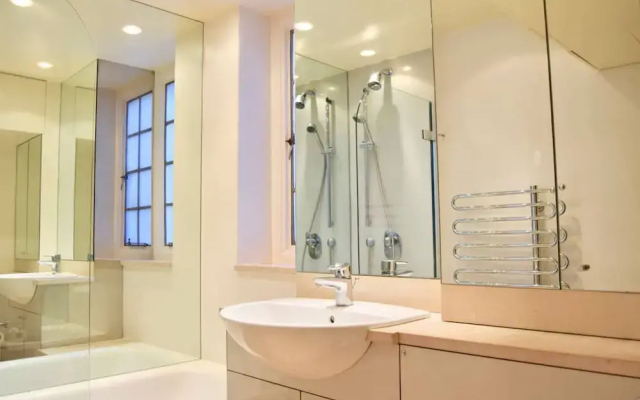 Cosy 1 Bedroom Flat in Chelsea Off Kings Road