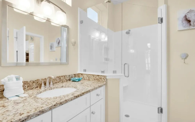 Bronze Star by the Sea