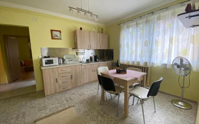 Eszter Apartman