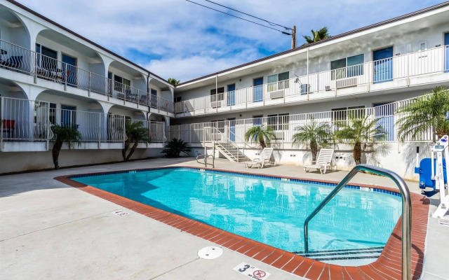 Pacific Inn