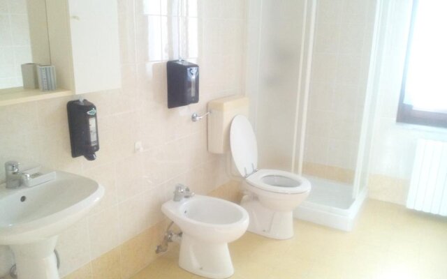 Punto Tappa Pit Stop - Affittacamere e trattoria