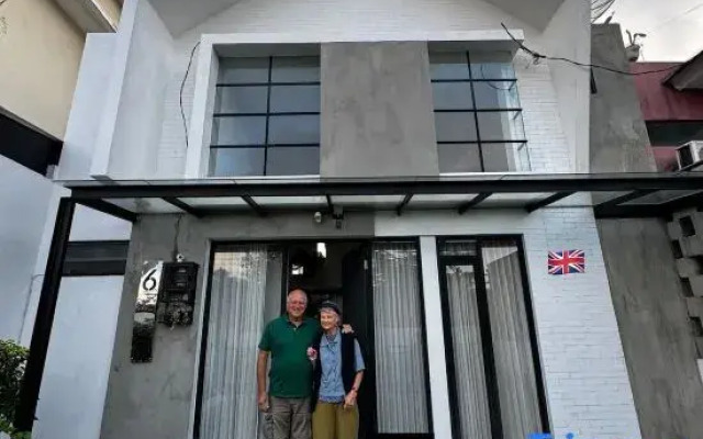 Omahe Malang Boho Urban Jungle Private House