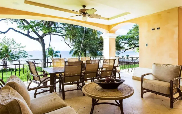 Extravagant Beachfront Mansion in Flamingo - Second to None