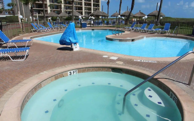 Royale Beach and Tennis Club