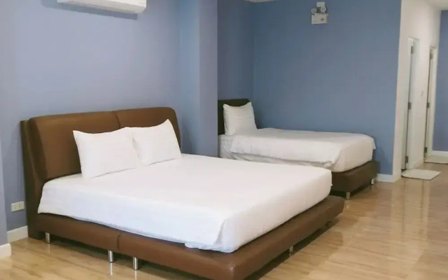 J-Boutique Hotel
