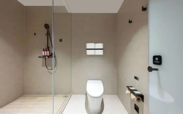 Pudong Airport  Light Residence Hotel