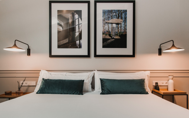 Room Mate Helen Berger Boutique