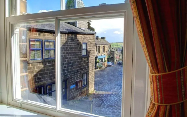 The Old White Lion Hotel