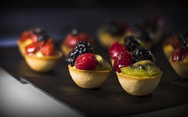 1969 Business Suites