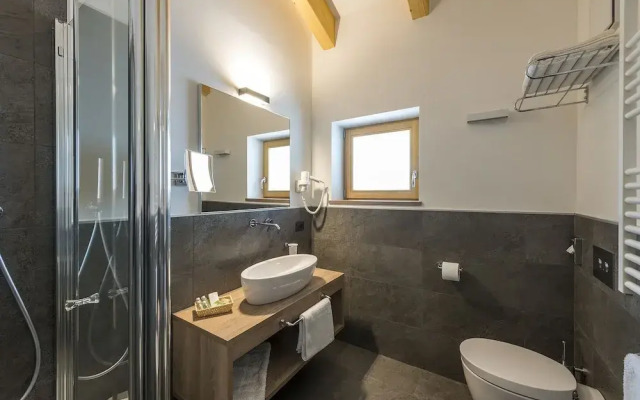 Chalet Aster
