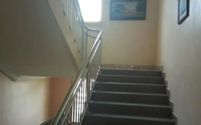206 Exclusive Hotel