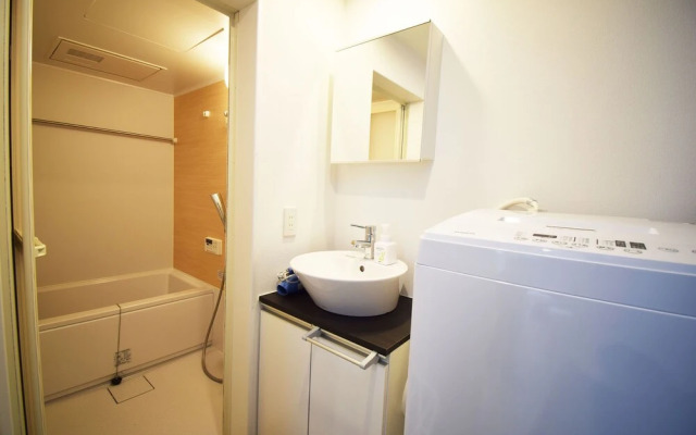 Oval Tokyo Minami Ikebukuro 301