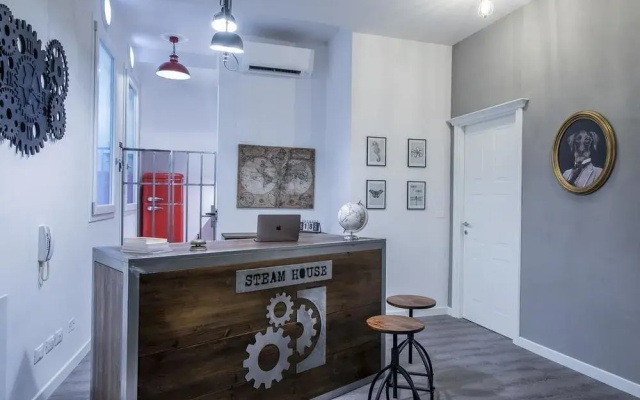 Steam House - Room & Breakfast