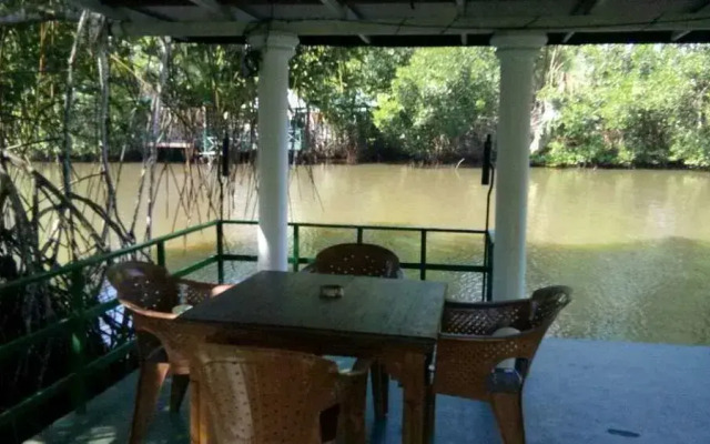 Mangroven Bungalow