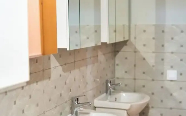 Tokyo Vibes Hostel with more privacy (Self Check in)