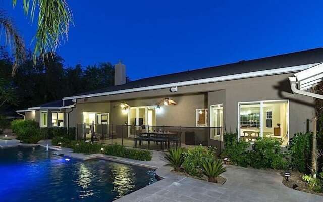 Latitude Adjustment By Signature Vacation Rentals