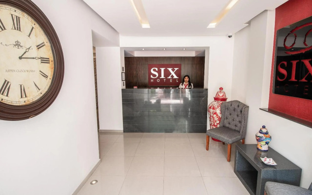 Six Hotel Guadalajara Expiatorio
