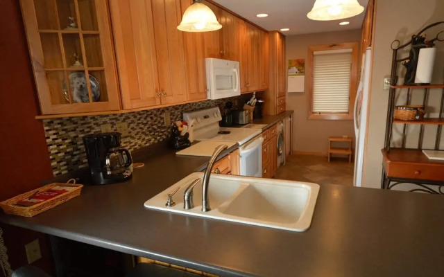 2 Br Powderidge 33