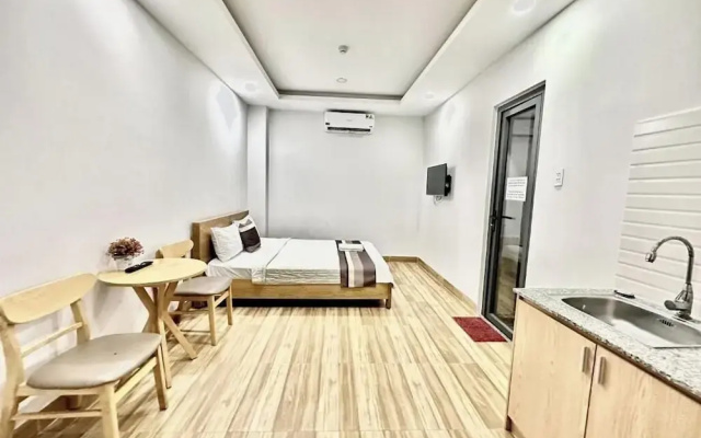 RedDoorz The Jade Hotel Than Nhan Trung