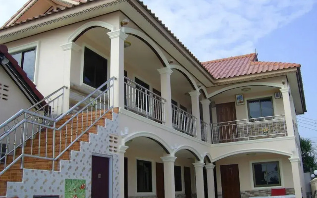 Santhong Rimkhong Hotel