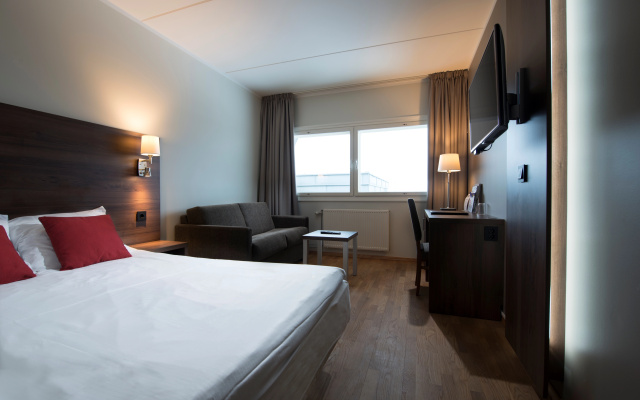 Park Inn by Radisson Oslo Airport Hotel West - Image 2