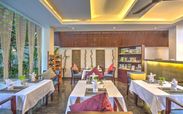 Solitaire Damnak Villa Hotel