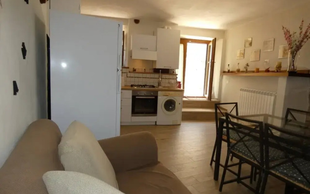 SCAPPO IN UMBRIA, Il Vicoletto