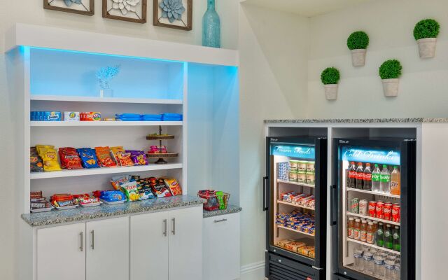 Ameniti Bay, BW Signature Collection