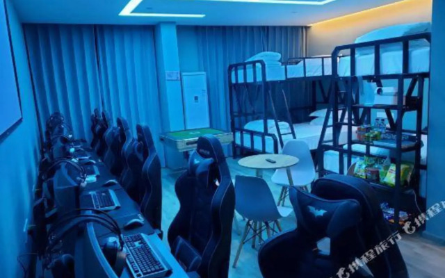 Vina Esports Hotel