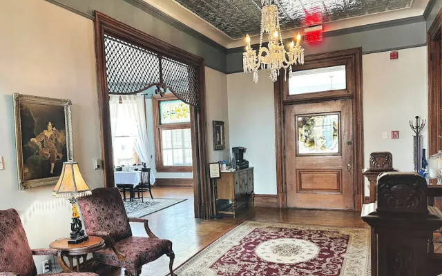 The Mansion on 17th