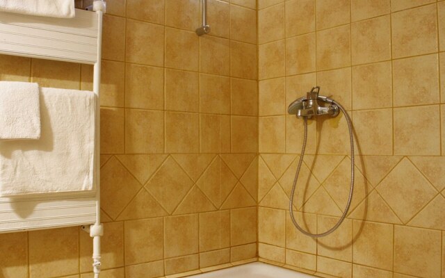 Villa in Corfu With Pool Near Gialos Beach