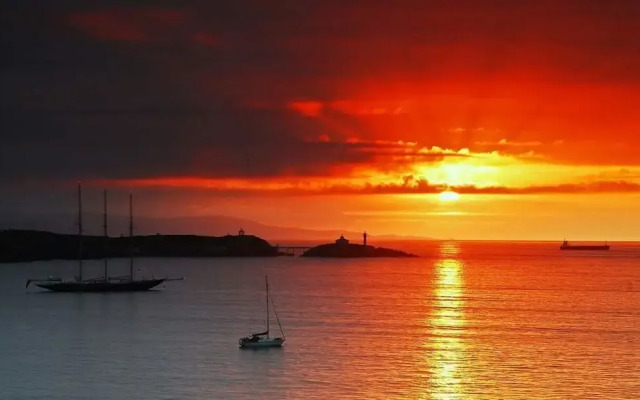 Faro Isla Pancha AT
